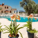 Hotell Artemis 4*